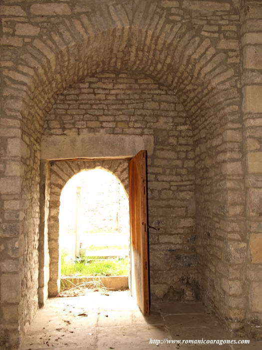 PUERTA ORIGINAL DEL MURO SUR, AL INTERIOR